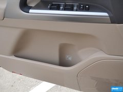 2012款 4.0L AT VX 8座