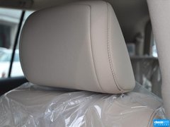 2012款 4.0L AT VX 8座