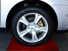 2012款 三廂 1.6L CVT 進(jìn)取型