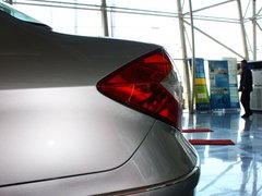 2012款 三厢 1.6L CVT 进取型