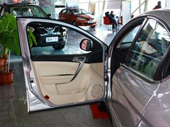2012款 三厢 1.6L CVT 进取型