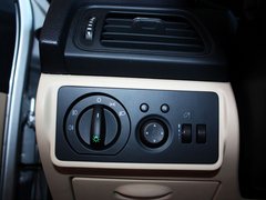 2012款 三廂 1.6L CVT 進(jìn)取型