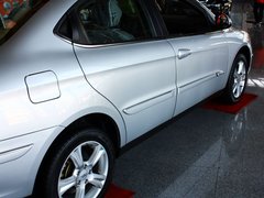 2012款 三厢 1.6L CVT 进取型