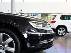 2012款 3.0L 行政型（汽油版）