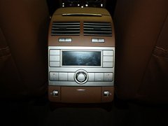 2012款 3.0L 行政型（汽油版）