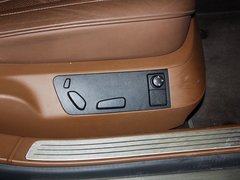 2012款 3.0L 行政型（汽油版）