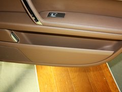 2012款 3.0L 行政型（汽油版）