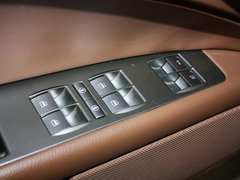 2012款 3.0L 行政型（汽油版）