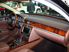 2012款 3.0L 行政型（汽油版）