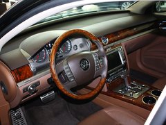 2012款 3.0L 行政型（汽油版）