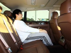 2012款 3.0L 行政型（汽油版）