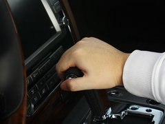 2012款 3.0L 行政型（汽油版）
