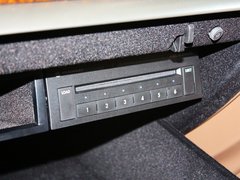 2012款 3.0L 行政型（汽油版）