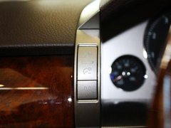 2012款 3.0L 行政型（汽油版）