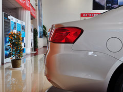 2012款 2.0L 自动 典雅版
