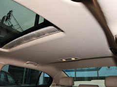 荣威950 2012款 2.0L 自动 典雅版