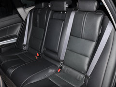 2012款 2.4L 自动 豪华版 5座