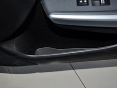 2012款 2.4L 自动 豪华版 5座