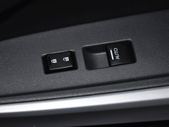 2012款 2.4L 自动 豪华版 5座