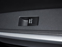 2012款 2.4L 自动 豪华版 5座