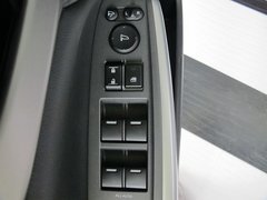 2012款 2.4L 自动 尊享版 5座