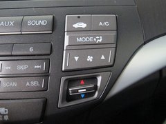 2012款 2.4L 自动 尊享版 5座
