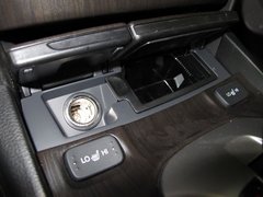 2012款 2.4L 自动 尊享版 5座
