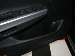 2012款 2.4L 自动 尊享版 5座