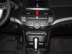 2012款 2.4L 自动 尊享版 5座