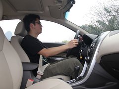 2012款 1.5L 自动 精英型