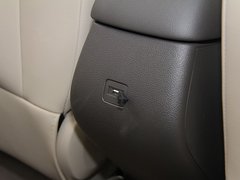 2012款 1.5L 自动 精英型