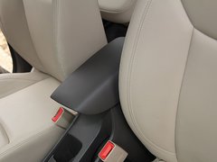 2012款 1.5L 自动 精英型