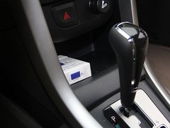 2012款 1.5L 自动 精英型