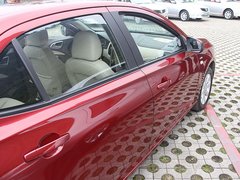 2012款 1.5L 自动 精英型