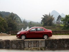 2012款 1.5L 自动 精英型