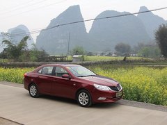 2012款 1.5L 自动 精英型