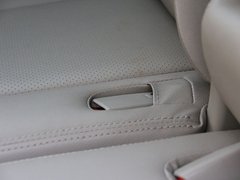 2012款 1.8L 手动 行政版 5座