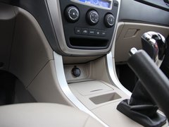 2012款 1.8L 手动 行政版 5座