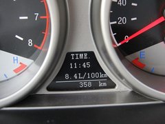 2012款 1.8L 手动 行政版 5座