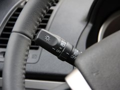 2012款 1.8L 手动 行政版 5座