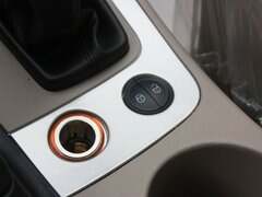 2012款 1.8L 手动 行政版 5座