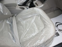 2012款 1.8L 手动 行政版 5座
