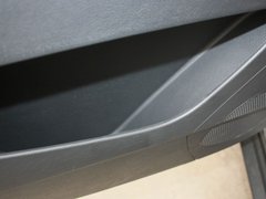 2012款 1.8L 手动 行政版 5座