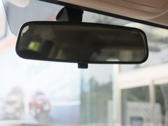 2012款 1.8L 手动 行政版 5座