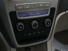 2012款 1.8L 手动 行政版 5座