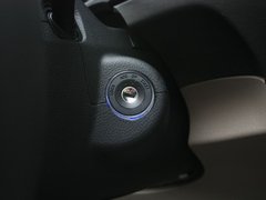 2012款 1.8L 手动 行政版 5座