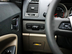 2012款 1.8L 手动 行政版 5座