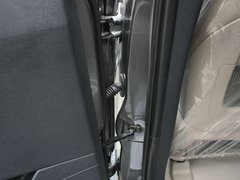 2012款 1.8L 手动 行政版 5座