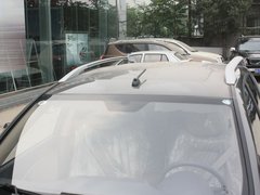 2012款 1.8L 手动 行政版 5座