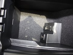 2012款 C63 6.2L AMG Coupe 动感型